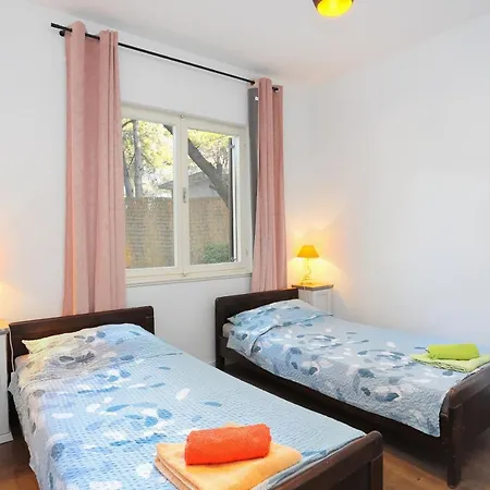 Apartman Balica Rat 1065a Tice