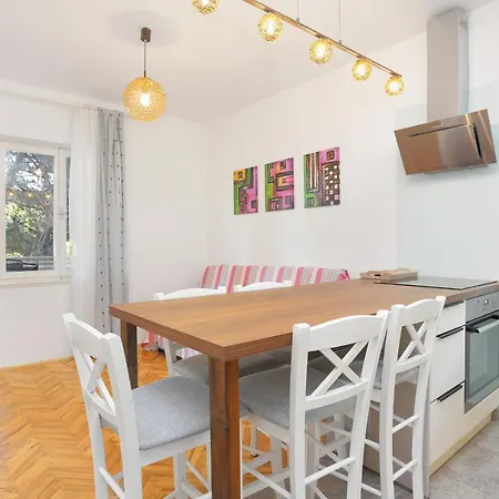 Balica Rat 1065a Apartman Tice